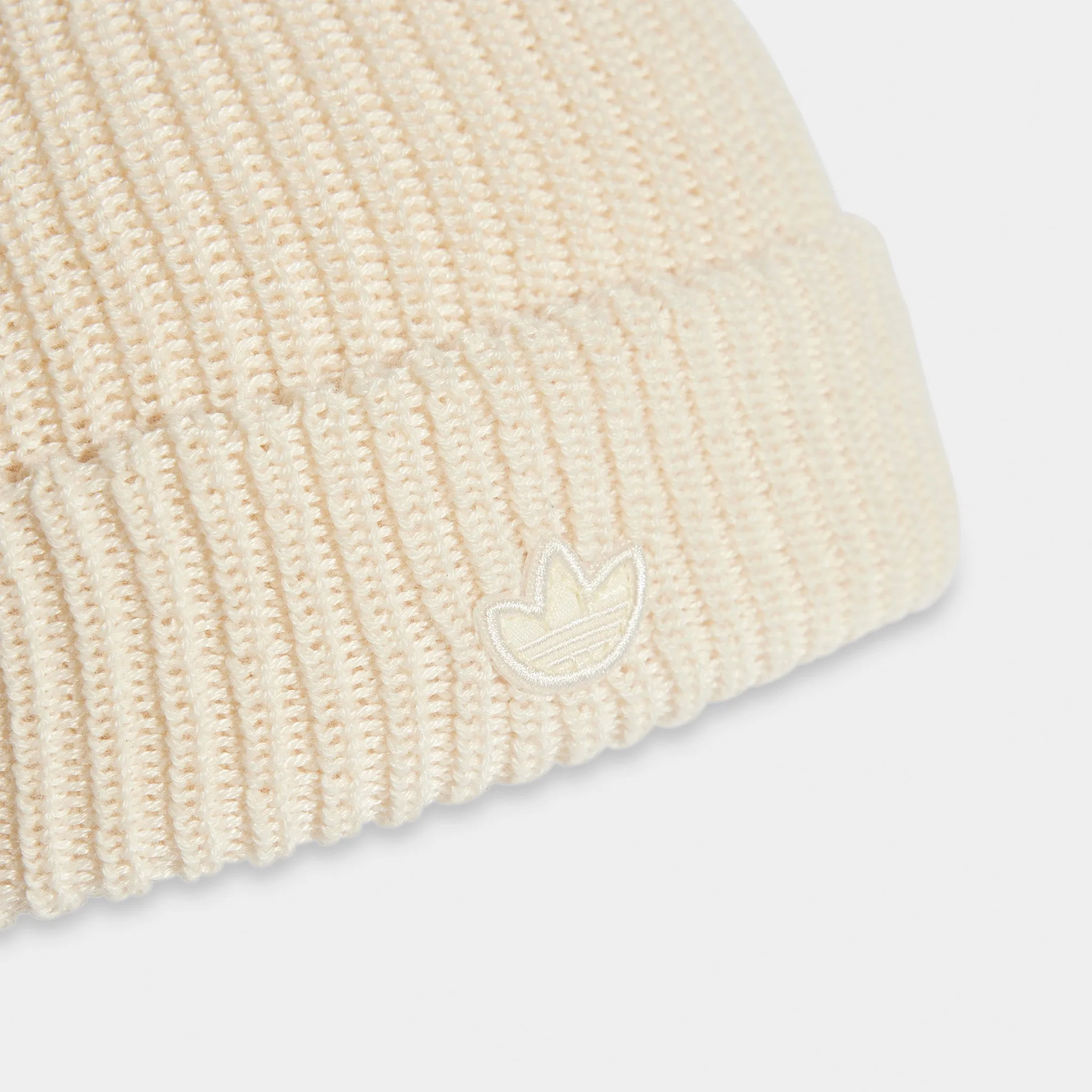 adidas Originals Adicolor Short Beanie / Wonder White