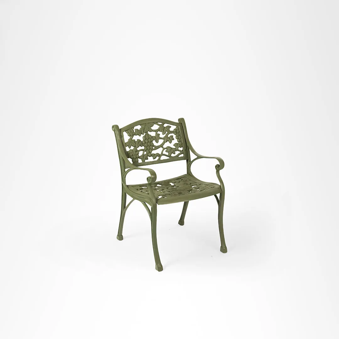 Ellis XXV Cast Iron Table And Chair Set