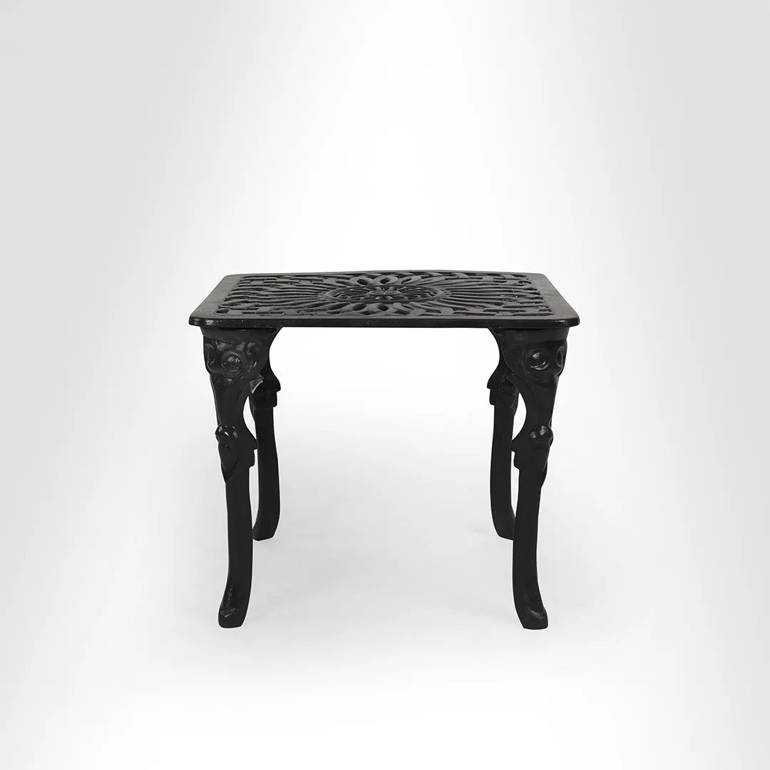 Ellis XXV Cast Iron Table And Chair Set