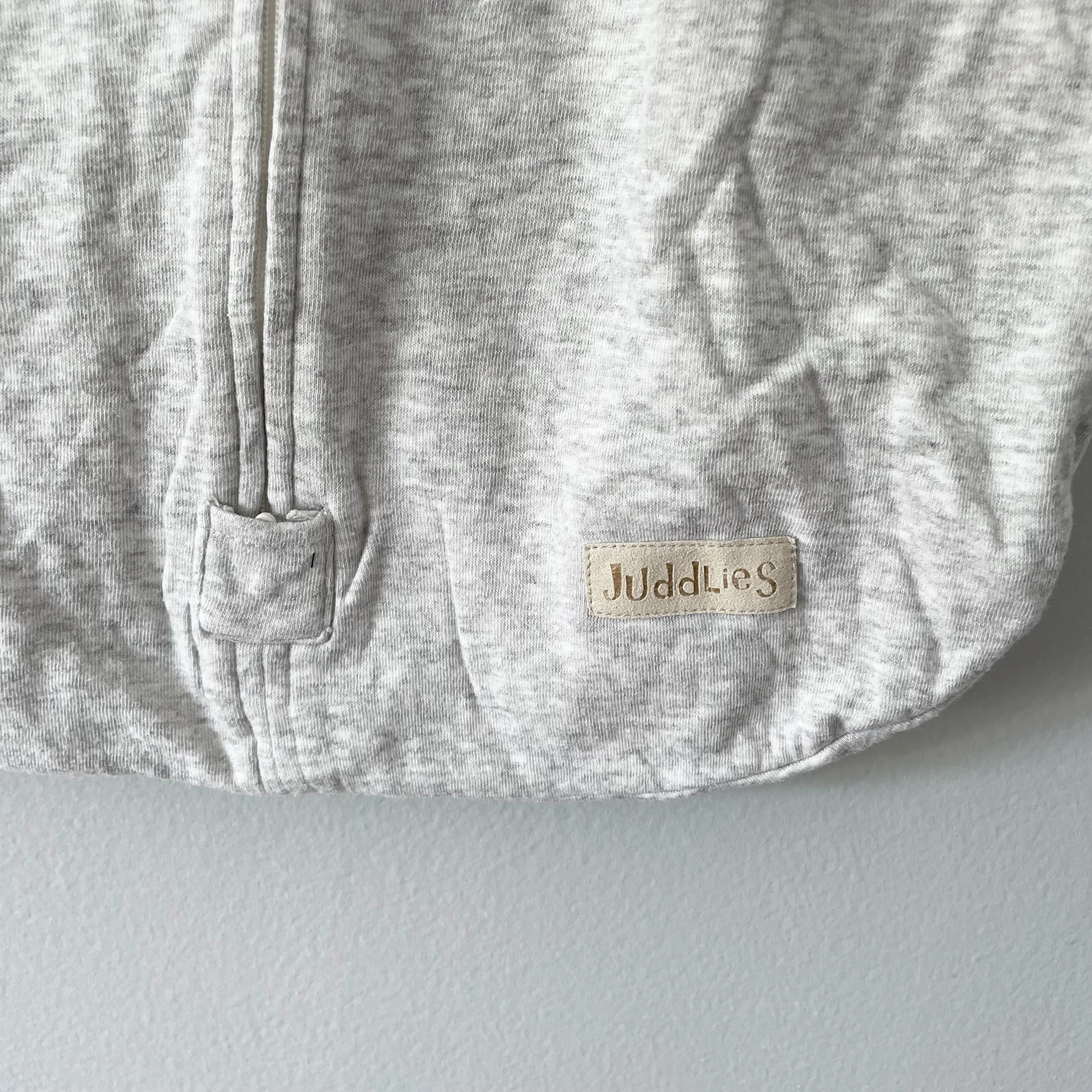 Juddlies / Light grey sleep bag