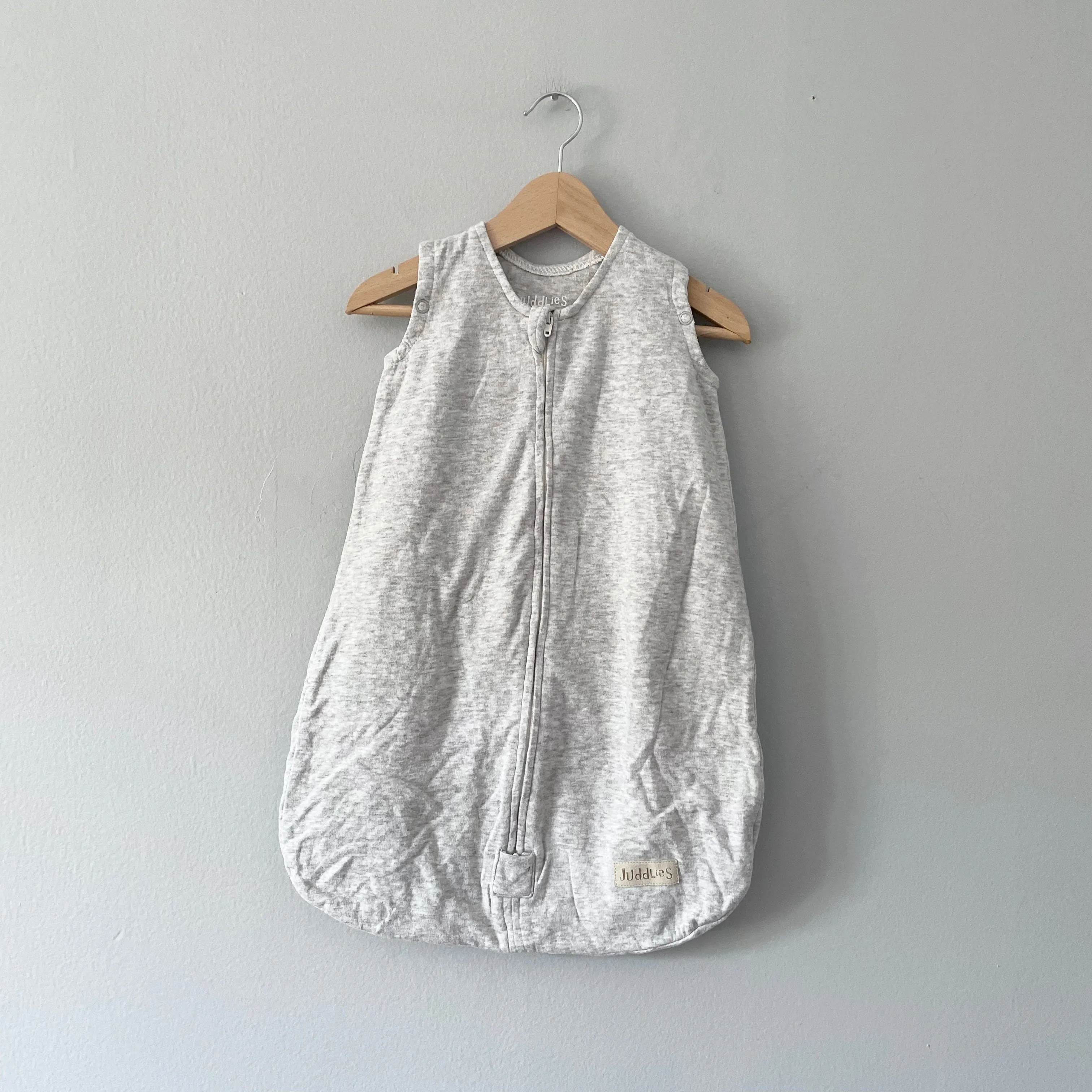 Juddlies / Light grey sleep bag